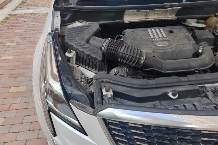 Used Cadillac XT5 2020 28T Four-Wheel Drive Luxury Version Engine Bay Right