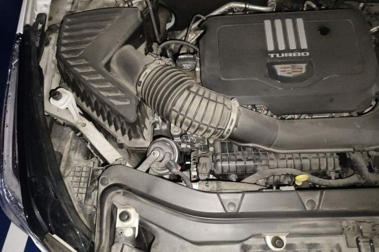 Used Cadillac XT5 2020 28T Four-Wheel Drive Luxury Version Engine Bay Right
