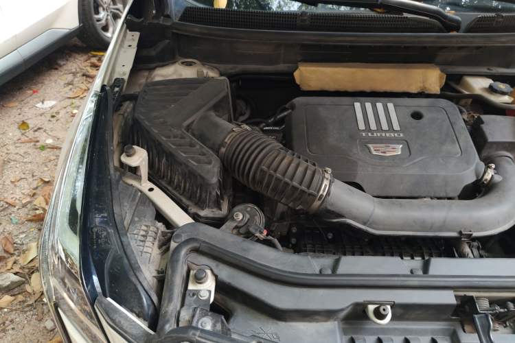 Used Cadillac XT5 2020 28T Luxury Version Engine Bay Right