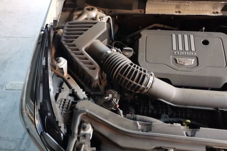 Used Cadillac XT5 2020 28T Luxury Version Engine Bay Right