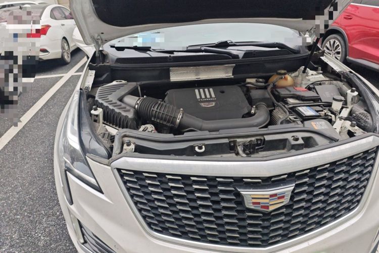 Used Cadillac XT5 2020 28T Four-Wheel Drive Luxury Version Engine Bay Right