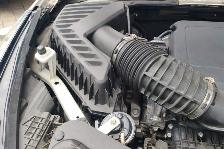Used Cadillac XT5 2020 Revised Version 28T Luxury Edition Engine Bay Right