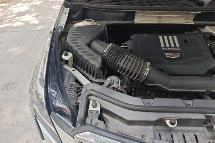 Used Cadillac XT5 2020 Revised Version 28T Luxury Edition Engine Bay Right