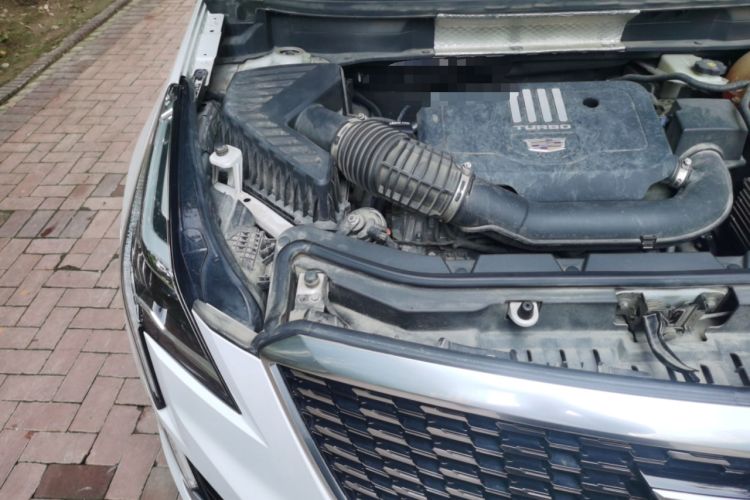 Used Cadillac XT5 2020 28T Four-Wheel Drive Luxury Version Engine Bay Right