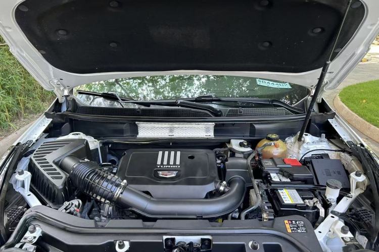 Used Cadillac XT5 2020 28T 4x4 Leading Sport Model Engine Bay