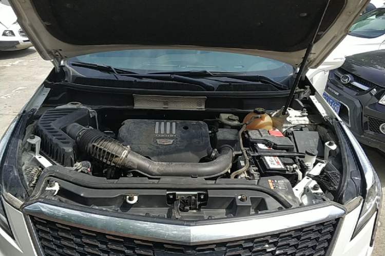 Used Cadillac XT5 2020 28T Luxury Version Engine Bay