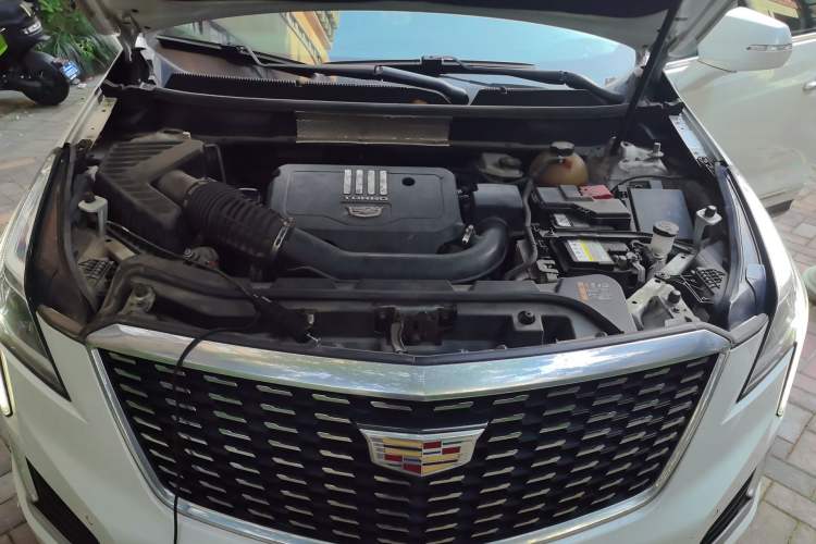 Used Cadillac XT5 2020 Revised Version 28T Luxury Edition Engine Bay