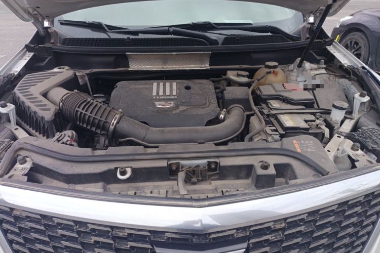 Used Cadillac XT5 2020 28T Luxury Version Engine Bay
