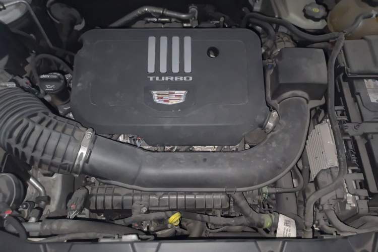 Used Cadillac XT5 2020 Revised Version 28T Luxury Edition Engine Bay