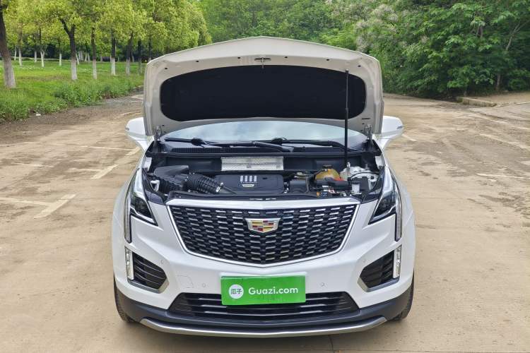 Used Cadillac XT5 2020 28T Luxury Version Engine Bay