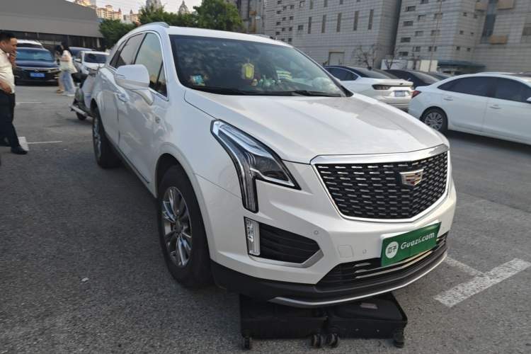 Used Cadillac XT5 2020 28T Luxury Version Exterior 2