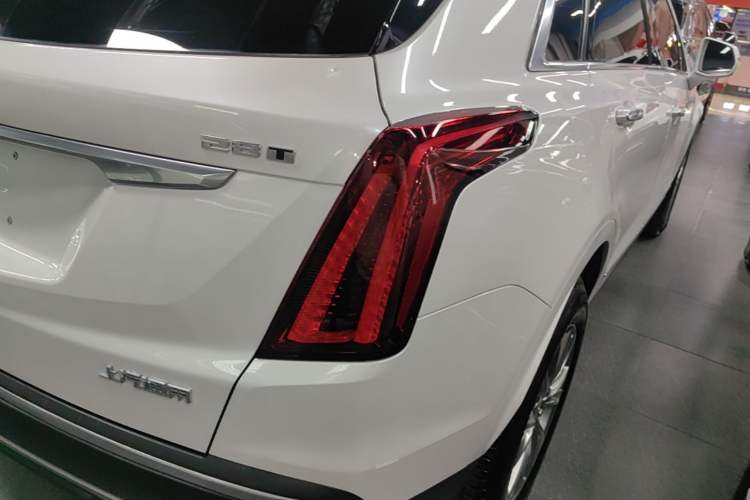 Used Cadillac XT5 2020 Revised Version 28T Luxury Edition Exterior 3