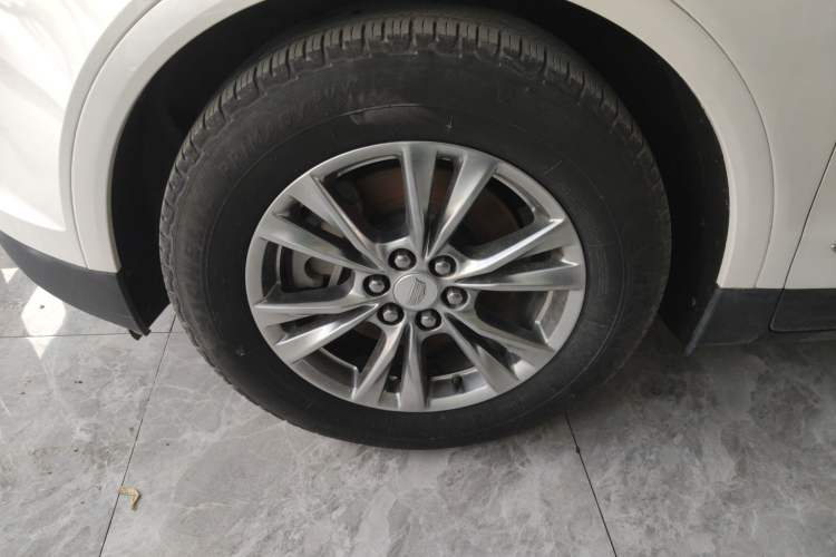 Used Cadillac XT5 2020 28T Luxury Version Exterior 3