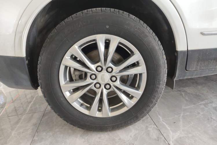 Used Cadillac XT5 2020 28T Luxury Version Exterior 4
