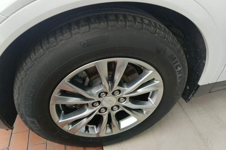 Used Cadillac XT5 2020 28T Luxury Version Exterior 4