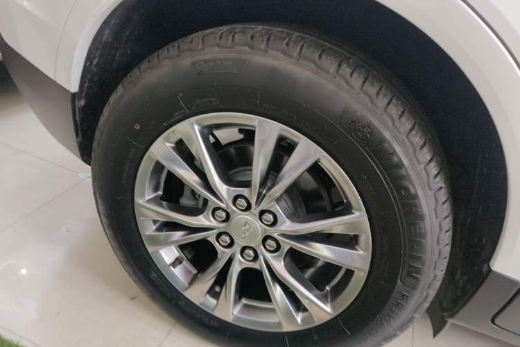 Used Cadillac XT5 2020 28T Luxury Version Exterior 5