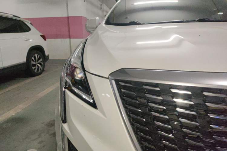 Used Cadillac XT5 2020 28T Tech Edition Exterior 6