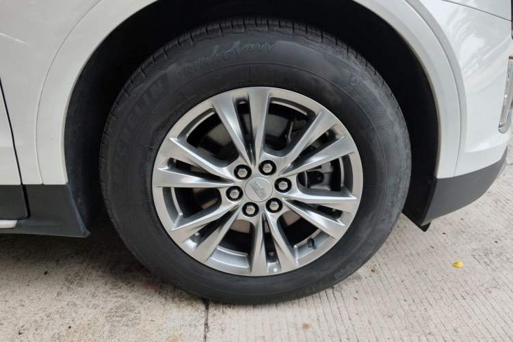 Used Cadillac XT5 2020 Revised Version 28T Luxury Edition Exterior 7