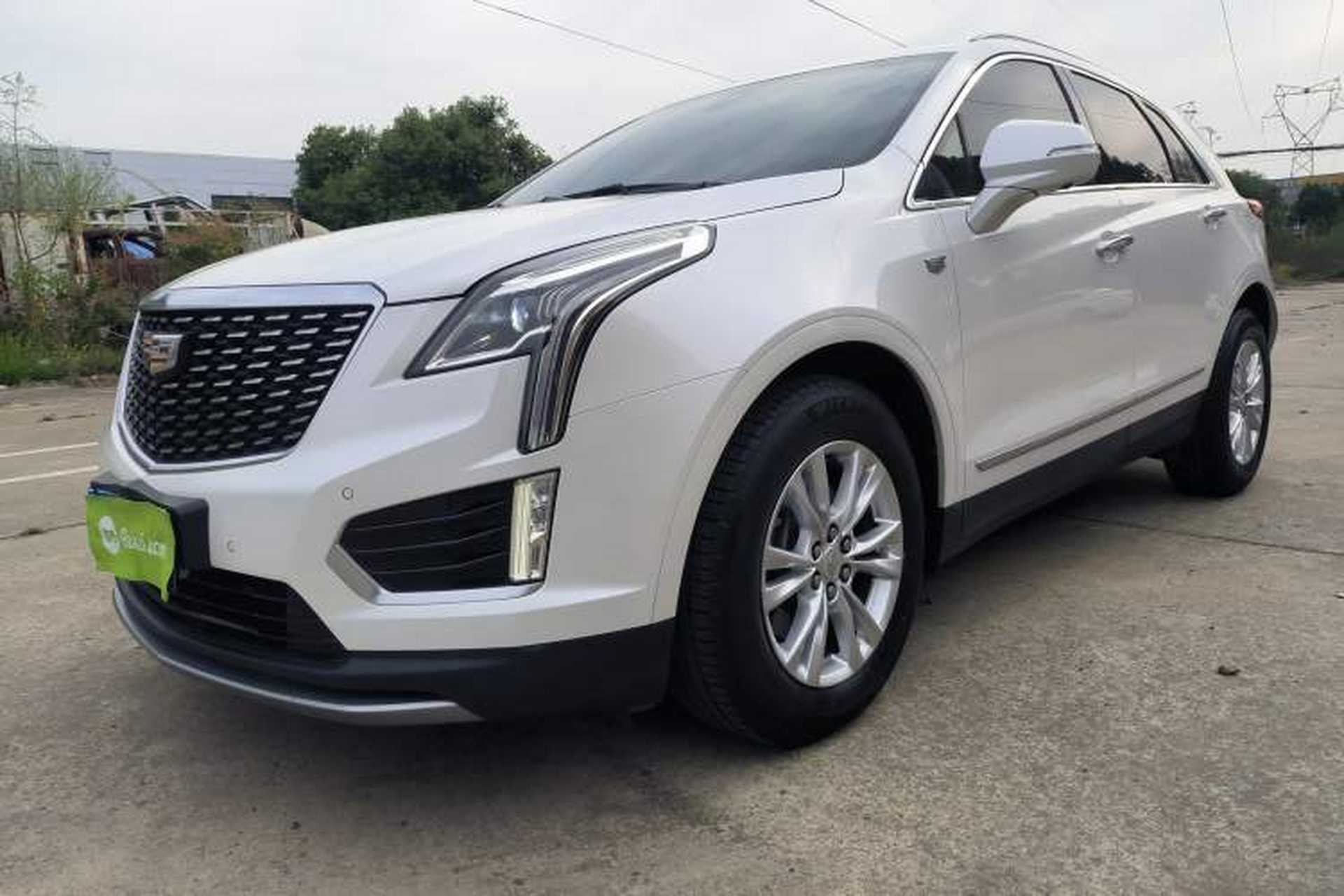 Used Cadillac XT5 2020 28T Luxury Version Front Left 45 Deg