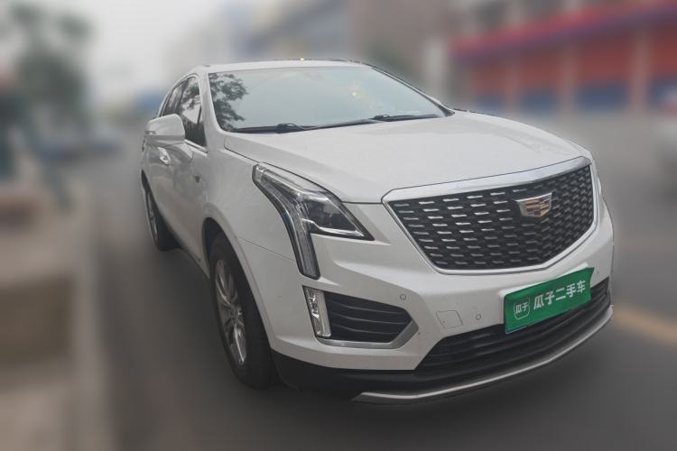 Used Cadillac XT5 2020 28T Luxury Version Front Right 45 Deg