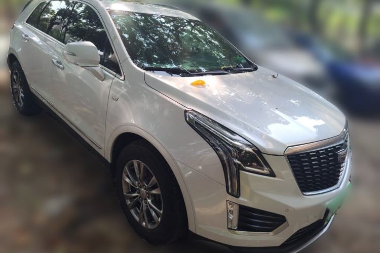 Used Cadillac XT5 2020 28T Luxury Version Front Right 45 Deg