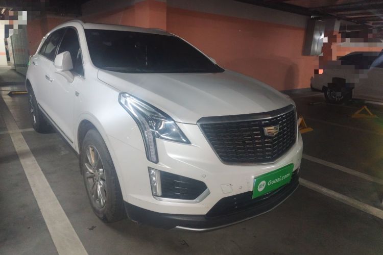 Used Cadillac XT5 2020 28T Luxury Version Front Right 45 Deg