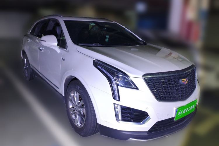 Used Cadillac XT5 2020 Revised Version 28T Luxury Edition Front Right 45 Deg