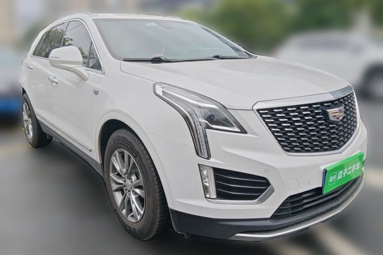 Used Cadillac XT5 2020 28T Luxury Version Front Right 45 Deg