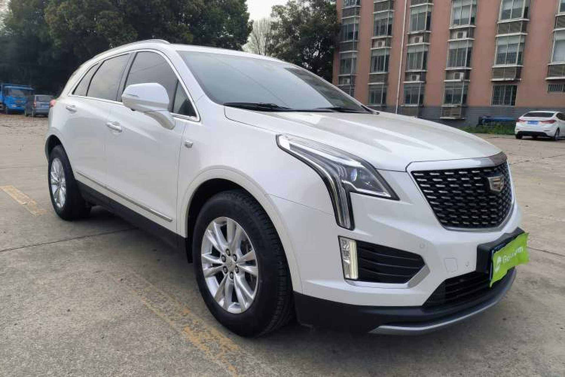 Used Cadillac XT5 2020 28T Luxury Version Front Right 45 Deg