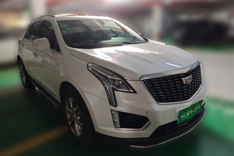 Used Cadillac XT5 2020 28T Luxury Version Front Right 45 Deg