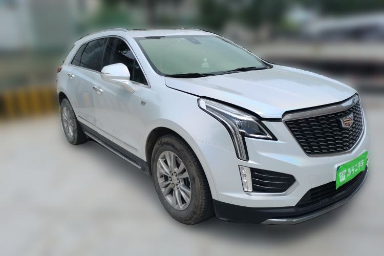 Used Cadillac XT5 2020 Revised Version 28T Luxury Edition Front Right 45 Deg