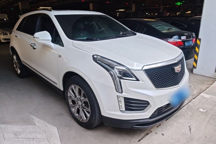 Used Cadillac XT5 2020 28T 4x4 Leading Sport Model Front Right 45 Deg