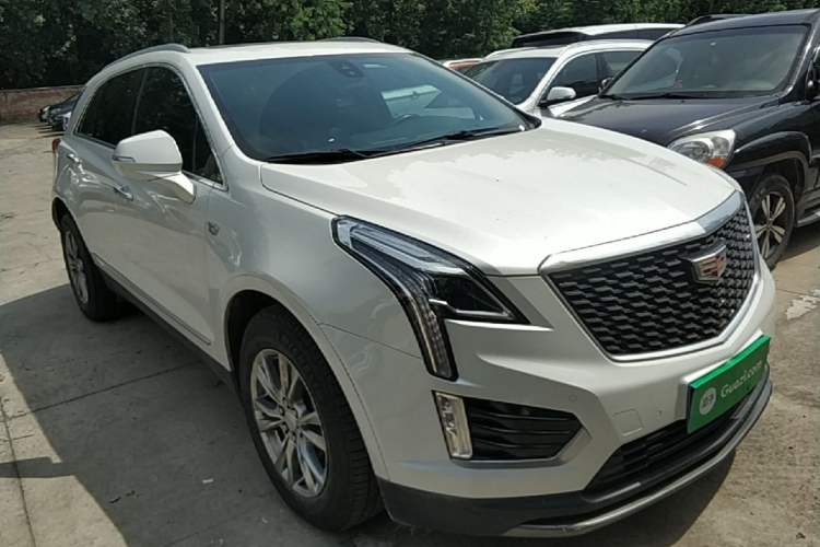 Used Cadillac XT5 2020 28T Luxury Version Front Right 45 Deg