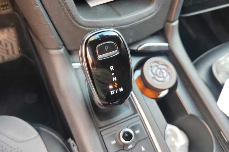 Used Cadillac XT5 2020 28T Four-Wheel Drive Luxury Version Gear Lever