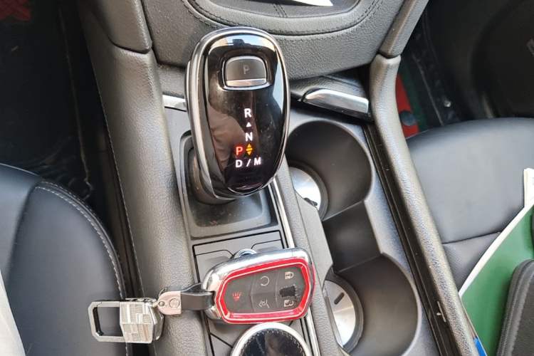Used Cadillac XT5 2020 28T Luxury Version Gear Lever