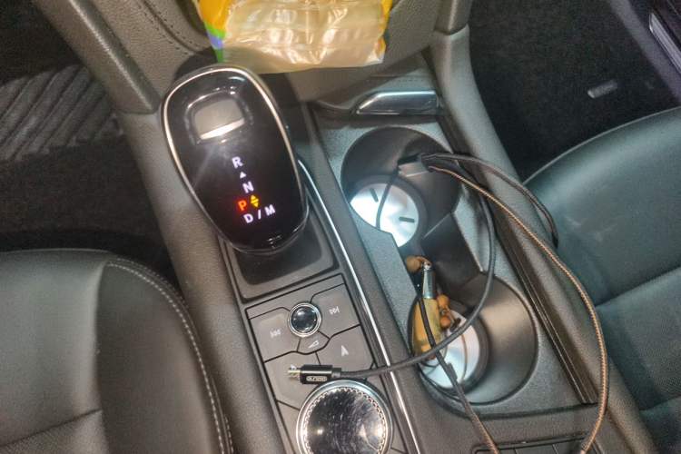 Used Cadillac XT5 2020 Revised Version 28T Luxury Edition Gear Lever