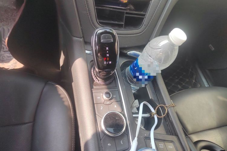 Used Cadillac XT5 2020 Revised Version 28T Luxury Edition Gear Lever