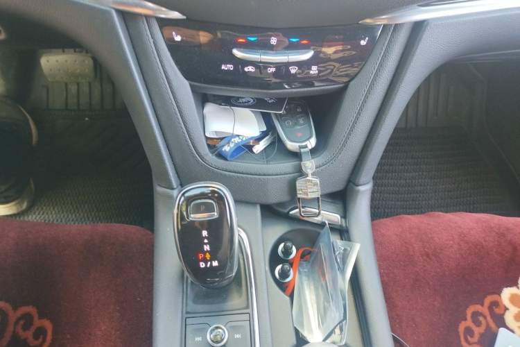 Used Cadillac XT5 2020 28T Luxury Version Gear Lever