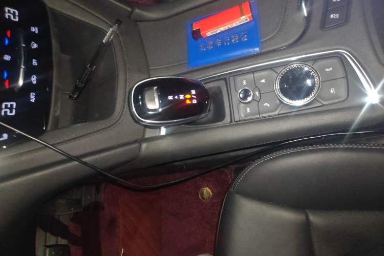 Used Cadillac XT5 2020 Revised Version 28T Four-Wheel Drive Luxury Edition Gear Lever