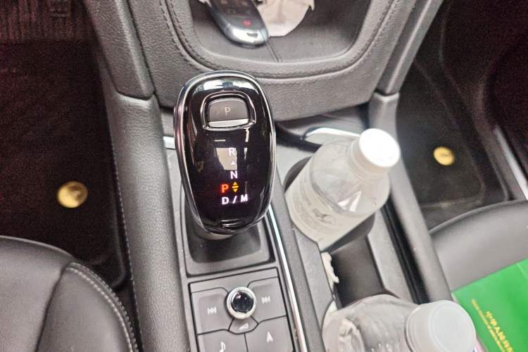 Used Cadillac XT5 2020 Revised Version 28T Luxury Edition Gear Lever
