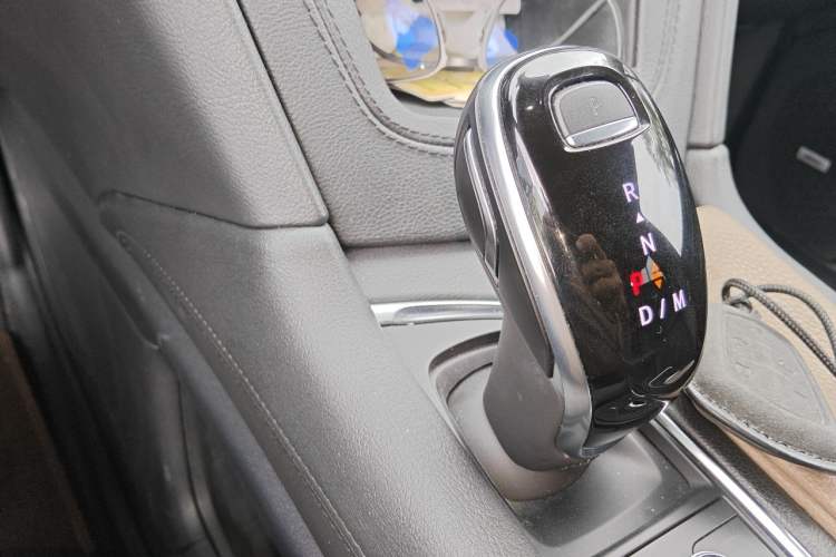 Used Cadillac XT5 2020 28T Luxury Version Gear Lever