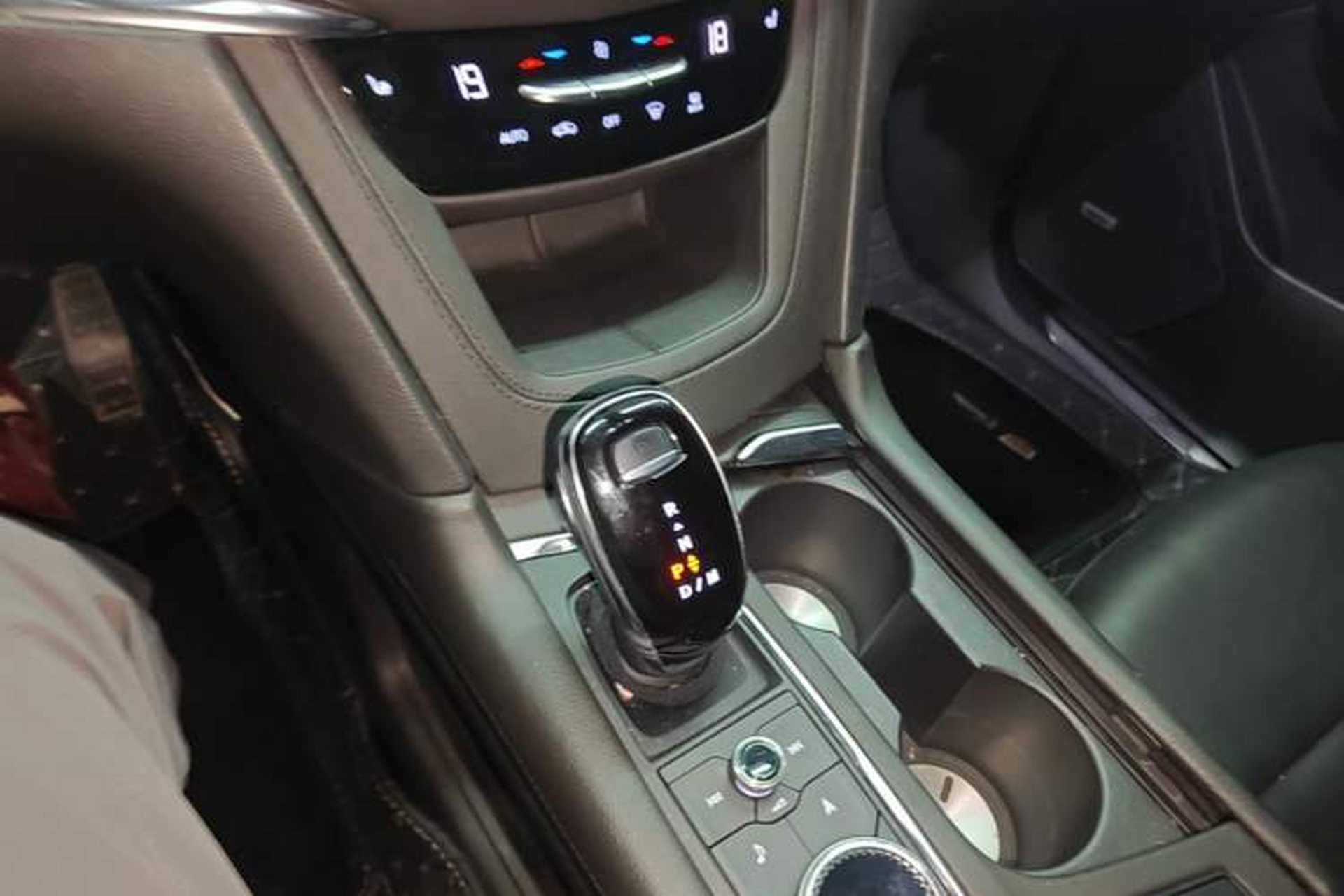 Used Cadillac XT5 2020 28T Luxury Version Gear Lever