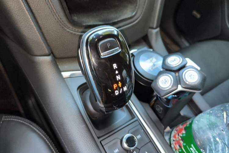 Used Cadillac XT5 2020 28T Four-Wheel Drive Luxury Version Gear Lever