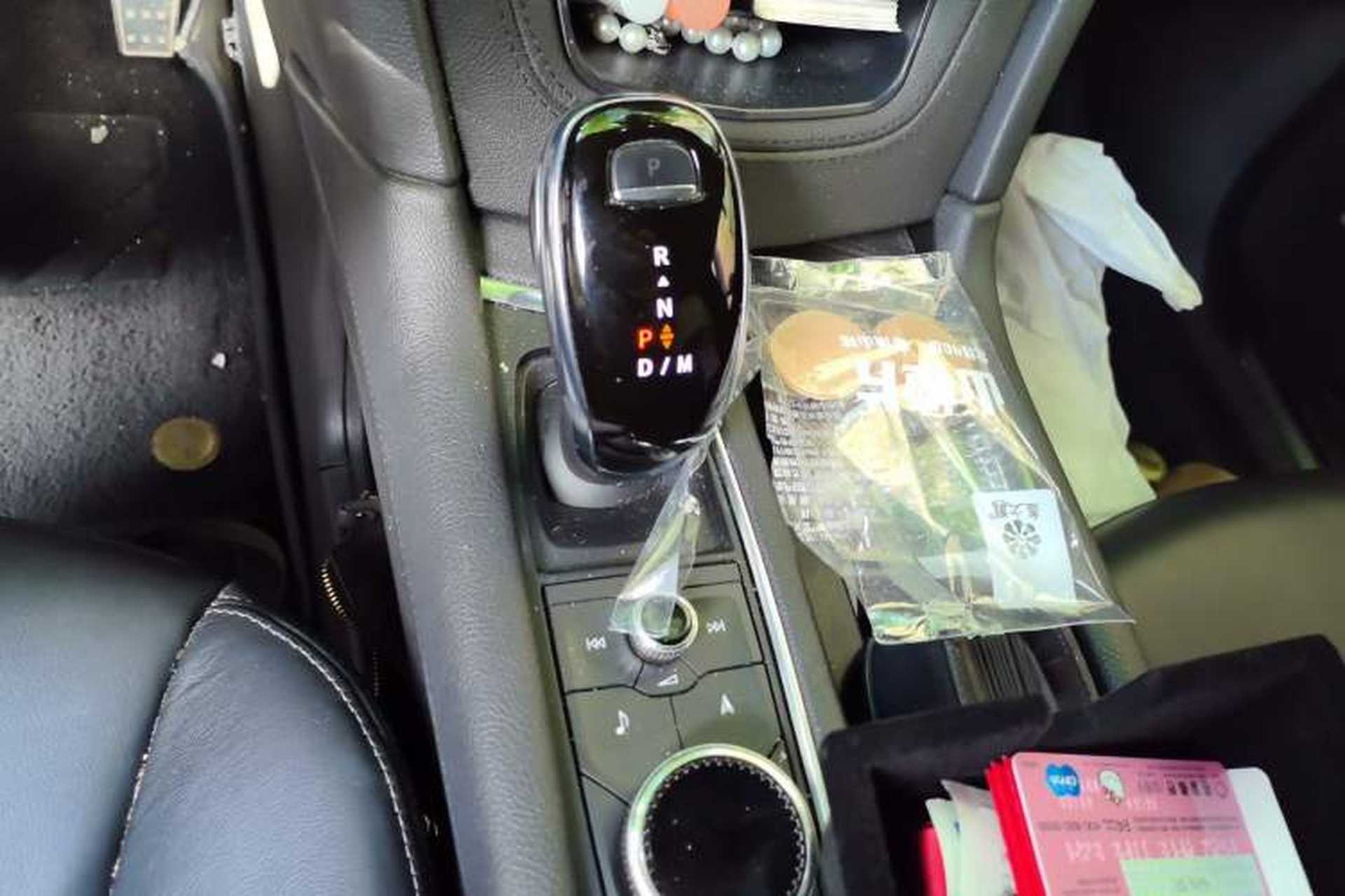 Used Cadillac XT5 2020 Revised Version 28T Luxury Edition Gear Lever