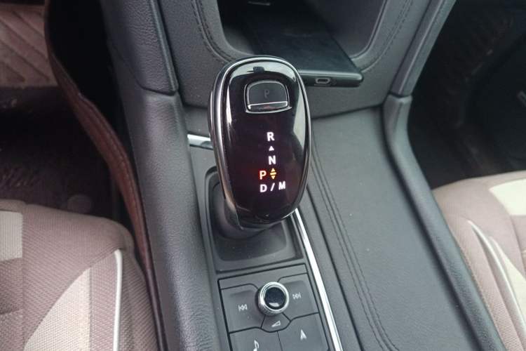 Used Cadillac XT5 2020 28T Luxury Version Gear Lever