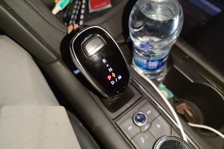 Used Cadillac XT5 2020 28T Luxury Version Gear Lever