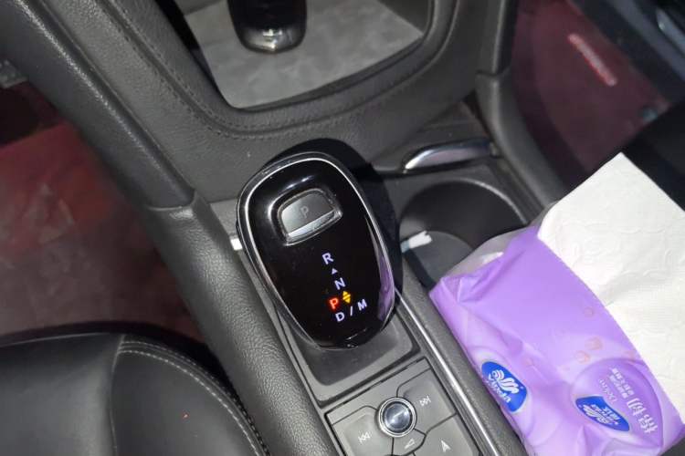 Used Cadillac XT5 2020 Revised Version 28T Luxury Edition Gear Lever