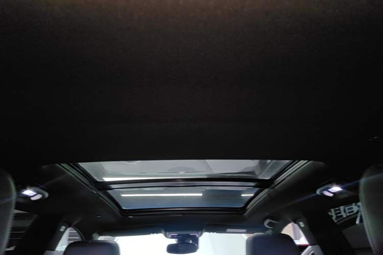 Used Cadillac XT5 2020 Revised Version 28T Luxury Edition Headliner