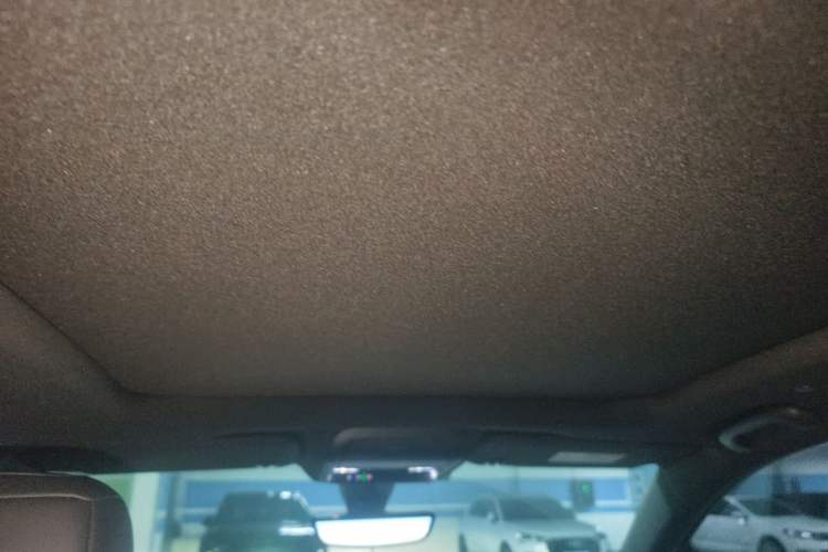 Used Cadillac XT5 2020 Revised Version 28T Luxury Edition Headliner