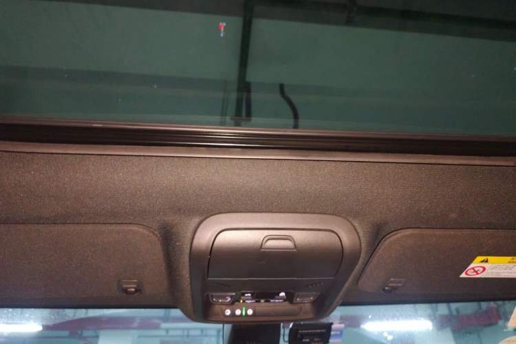 Used Cadillac XT5 2020 28T Luxury Version Headliner